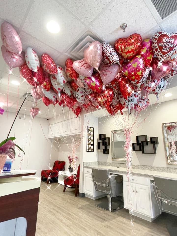 Le's Nails Salon interior